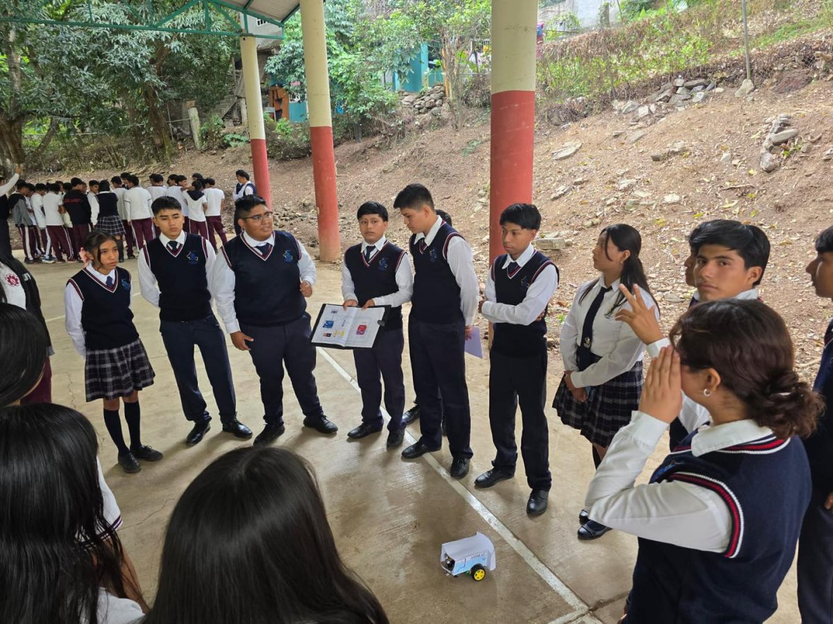 ¡EMSaD 20 Taman deslumbra con sus proyectos de rob...